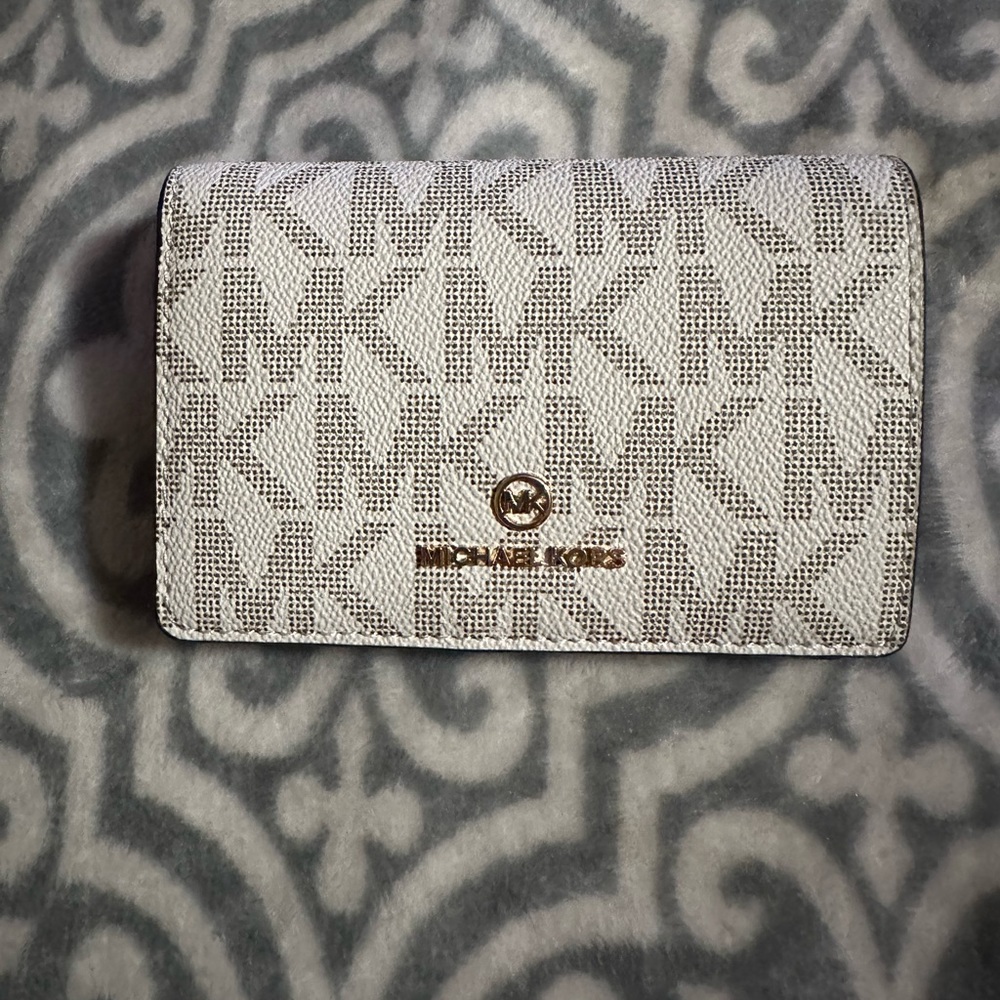 Michael Kors wallet